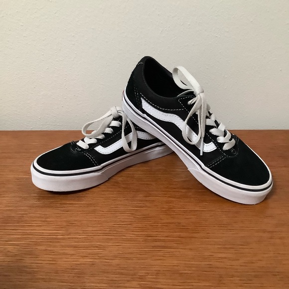 Black and White Vans - Picture 5 of 7